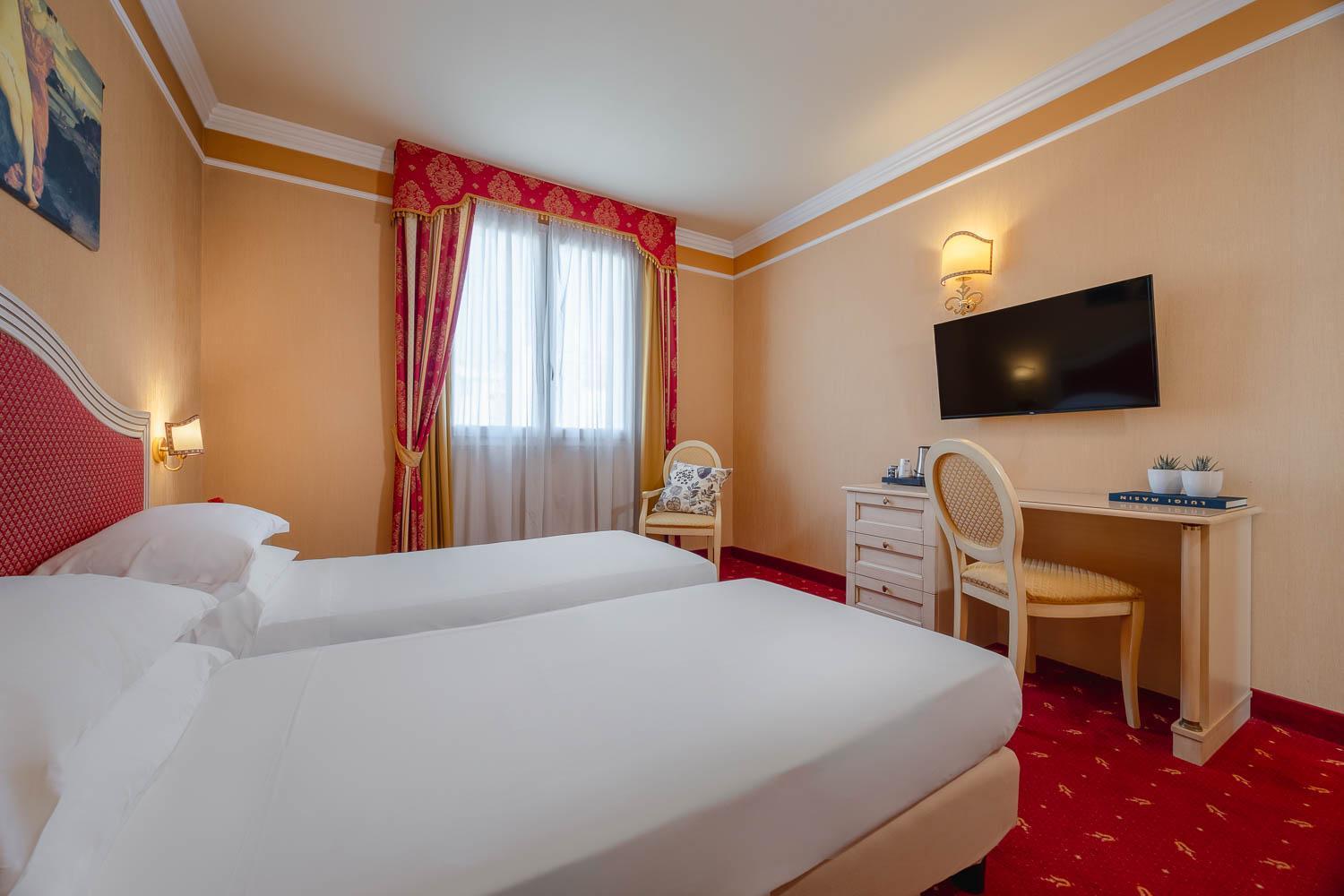 Hotel Ih Admiral 4*